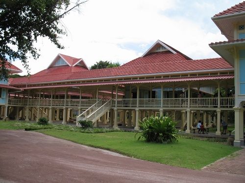 เป็นพระตำหนักประทับแรมของพระบาทสมเด็จพระมงกุฏเกล้าเจ้าอยู่หัว