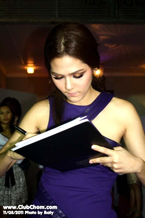 ชมพู่ อารยา และ แพนเค้ก เขมนิจ งานเปิดตัวนาฬิกาเซนต์ โทรเปซ