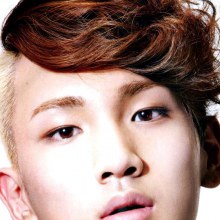 จับผู้ชายหน้าหวานมาแต่งหน้าสวย