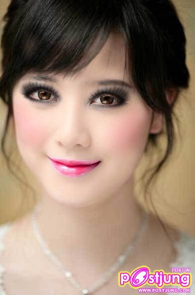 เมื่อดาราเกาหลีแต่งหน้าแบบเทพีสงกรานต์คุณคิดว่าใครน่าจะได้ตำแหน่ง