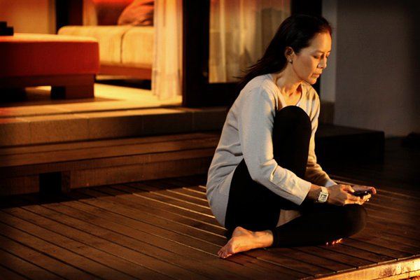 พี่ต่าย เพ็ญพักตร์ ศิริกุล รับบท เป็น บัว หญิงรักหญิงแบบเต็มตัวครั้งแรก "บัว"  แม่ลูกหนึ่งซึ่งป่วยเป็นมะเร็งขณะกำลังขอหย่ากับสามี แต่โชคชะตาพามาเจอรักครั้งสุดท้ายก่อนตาย