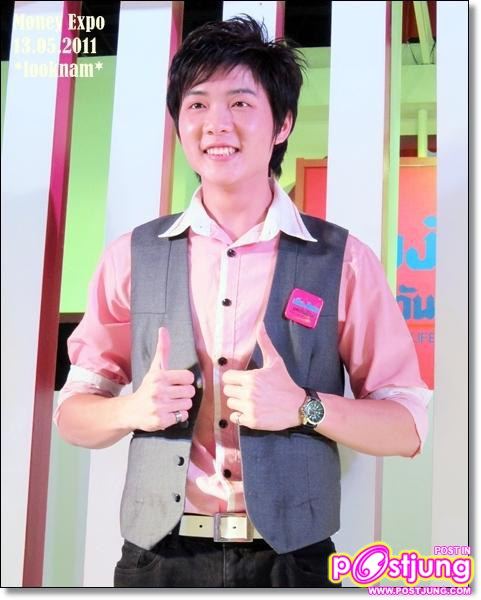 แอมป์ [TS7] @งานMoney Expo 2011
