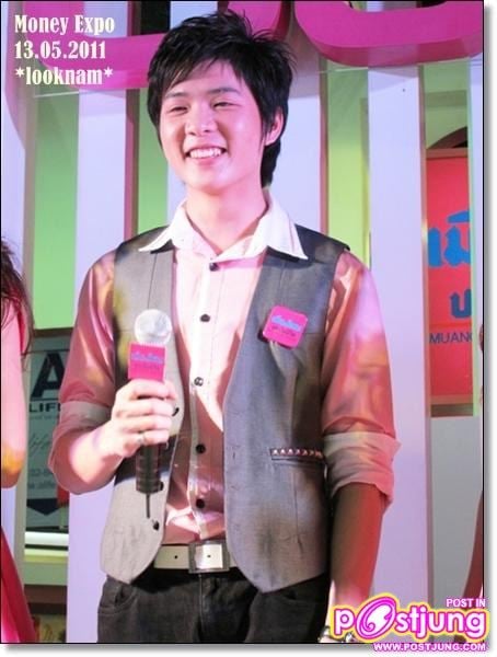 แอมป์ [TS7] @งานMoney Expo 2011