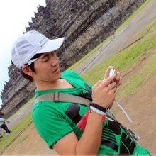 บุ๊ค::นักข่าวหนุ่มหล่อ