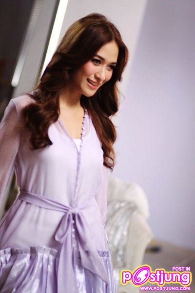 พลอย-เฌอมาลย์ ภาพเบื้องหลังโฆษณา เรโซนา ดราย สเปรย์