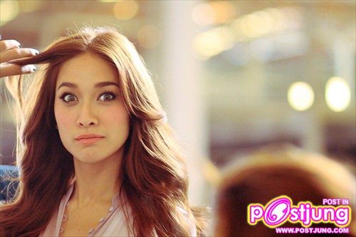 พลอย-เฌอมาลย์ ภาพเบื้องหลังโฆษณา เรโซนา ดราย สเปรย์