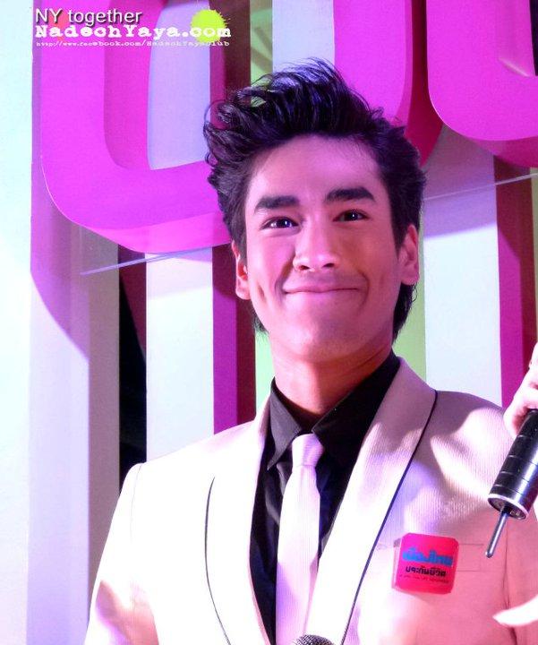 ณเดชน์ @ งานMoney Expo 2011