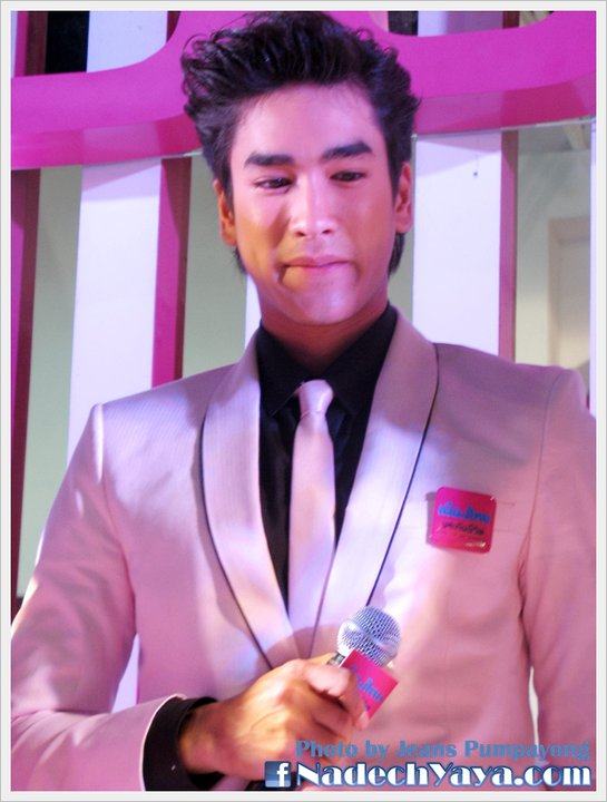 ณเดชน์ @ งานMoney Expo 2011