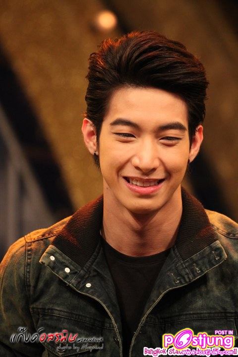 โตโน่ / บี้ / นก-สินจัย อัดรายการ Bangkok Station