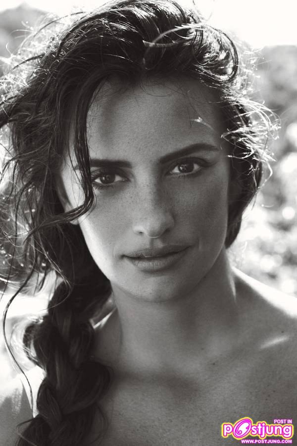 Pen&eacute;lope Cruz @ Vogue [us] June 2011