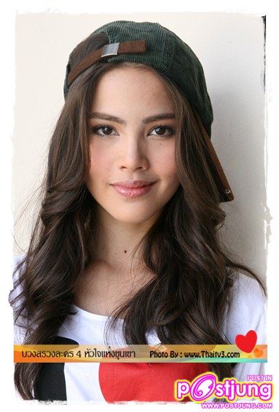 ใหม่ vs ญ่าญ่า