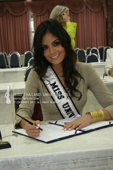 คิดอย่างไร กับการได้รับตำแหน่งMUปี2O1O ของเธอคนนี้