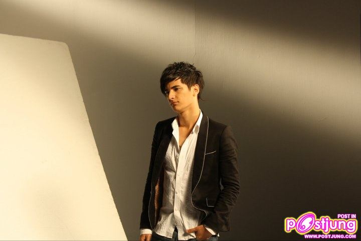 ชิน-ชินวุฒิ เบื้องหลังโฆษณาผลิตภัณฑ์ระงับกลิ่นกาย  Exit Never Stop