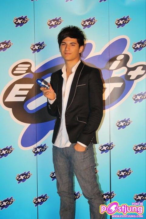 ชิน-ชินวุฒิ เบื้องหลังโฆษณาผลิตภัณฑ์ระงับกลิ่นกาย  Exit Never Stop