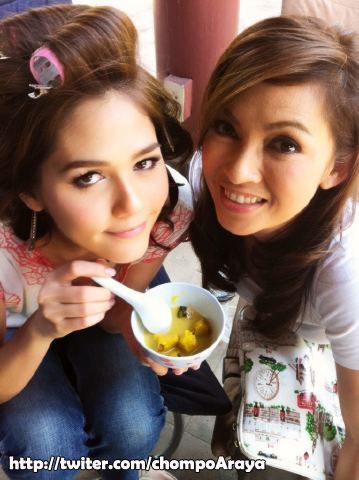 ชมพู่ อารยา จากทวิตเตอร์