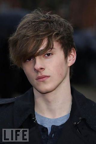 Alex Watson น้องชายสุดหล่อๆของ Emma Watson