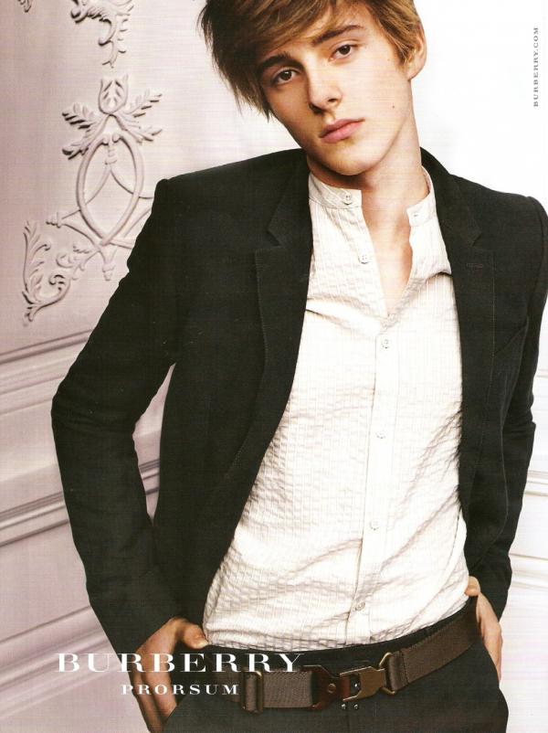 Alex Watson น้องชายสุดหล่อๆของ Emma Watson