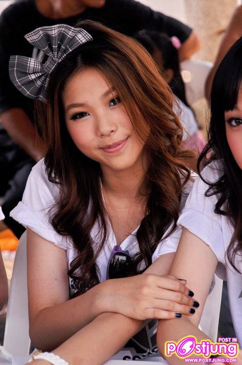 แบม kiss me five