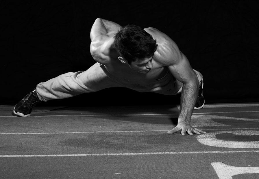 ออกกำลังกายกับ Supermodel Chad White