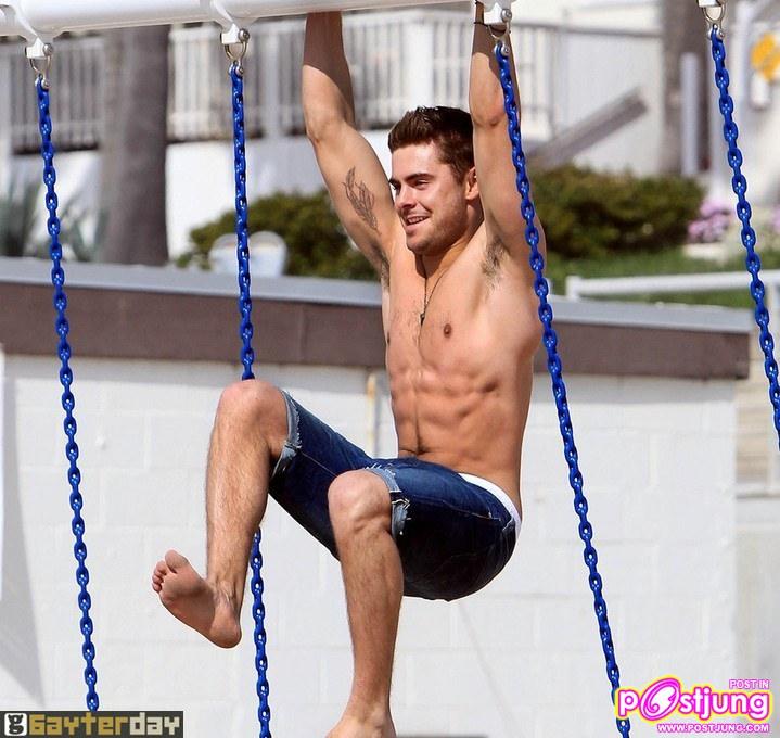 แซค แอฟรอน - Zac Efron