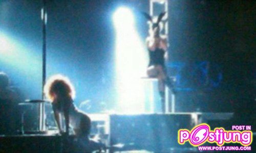 Britney Spears Live Billboard Music Awards 2011