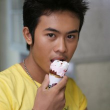 หนุ่มไทยบ้านๆไม่หล่อแต่น่ากิน