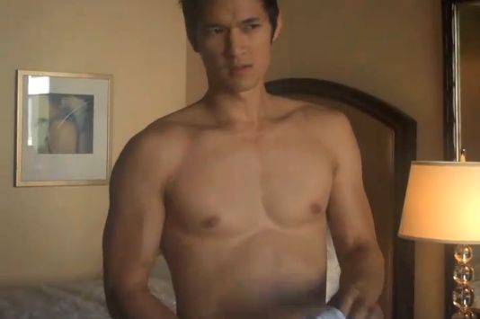 หนุ่มตี๋ harry shum jr.หรือMike Changในglee