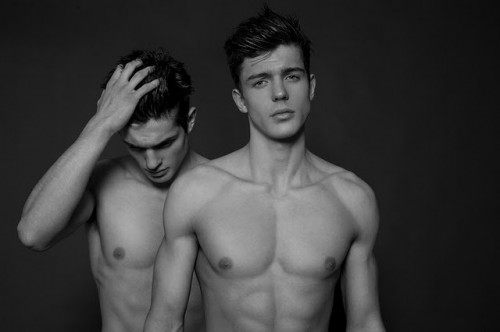 แจกหนุ่มล่ำ