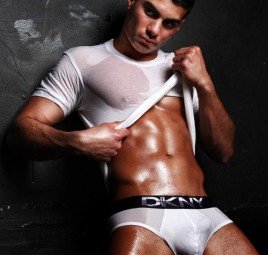 แจกหนุ่มล่ำ