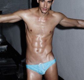 แจกหนุ่มล่ำ