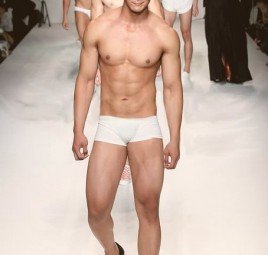 แจกหนุ่มล่ำ