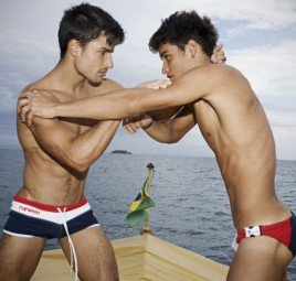 แจกหนุ่มล่ำ