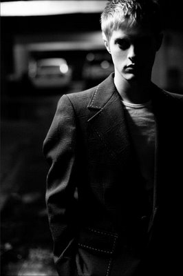 Lucas Grabeel จาก high school musical