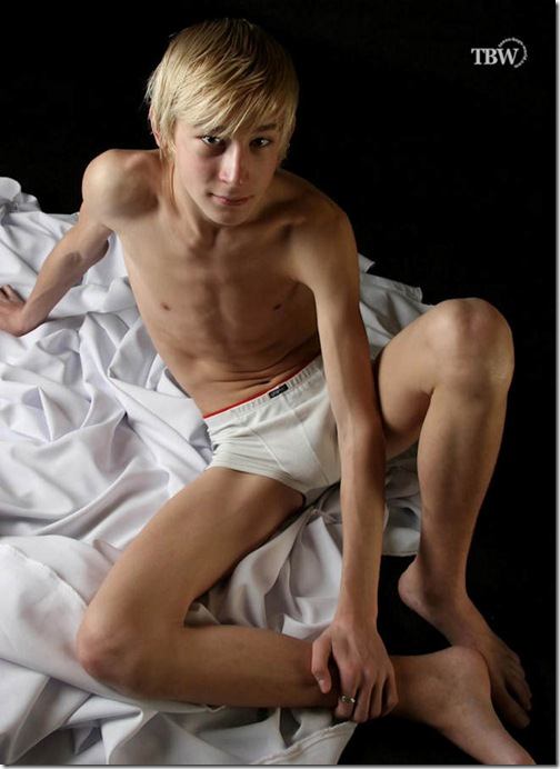 เด็็็กฝรั่งซุกซน