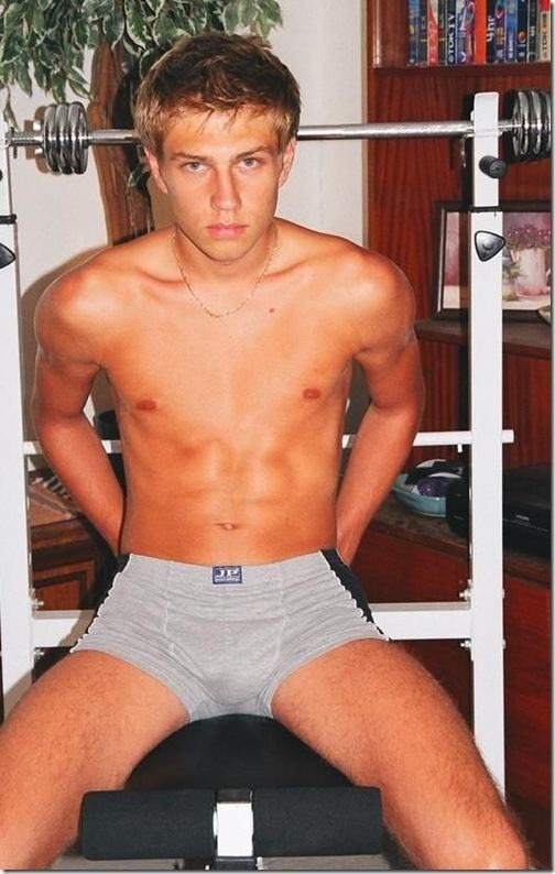 เด็็็กฝรั่งซุกซน