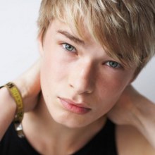 เที่ยงนี้ทานอะไรดีครับ