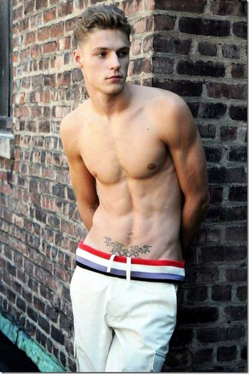 เที่ยงนี้ทานอะไรดีครับ