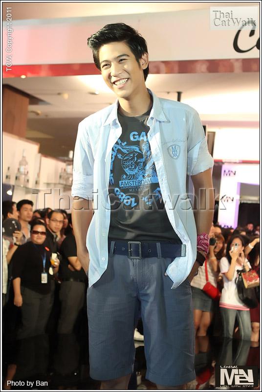 พอร์ช-ศรัณย์ เดินแบบงานCentral Men with style 2011 @เซ็นทรัลชิดลม