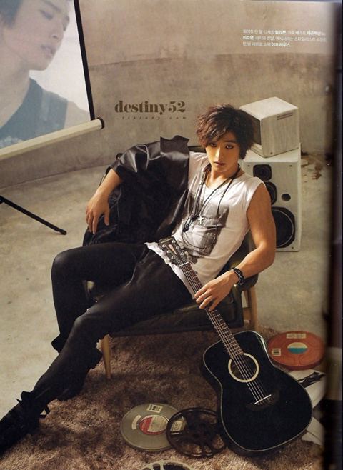 2AM's Jinwoon @Men's Health Korea June 2011