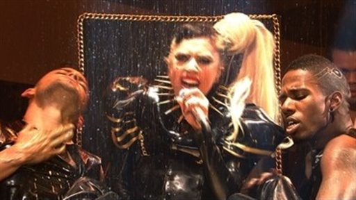 Lady Gaga - Born This Way (Live on SNL)