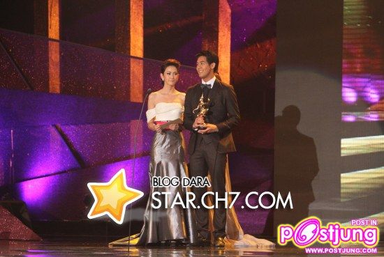 จีระนันสวยแบบไทยๆใส่ผ้าไหมแบบไทยแต่เริสสส