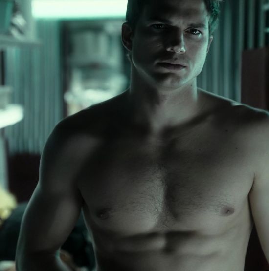 ไม่มีใครปฏิเสธเขาashton kutcher