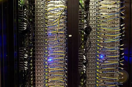 THE FACEBOOK SERVER FARM