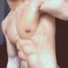 นี่ถ้าไม่หล่อจริง ดิชั้นไม่โพสท์หรอกค่ะ กรี๊ดดด