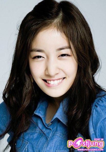 อันดับที่ 2 ได้แก่ Ji Yeon แห่งวง T - ara ได้รับคะแนนโหวตไป 14 %