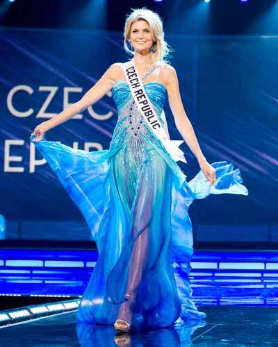 คุณชอบชุดราตรีของผู้เข้าประกวดMUของแต่ละปีคนไหนมากที่สุด