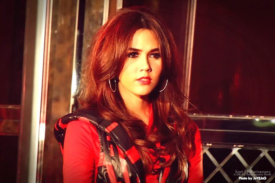 มาร่วมโหวตให้ ชมพู่ อารยา ได้เป็นสาวเซ็กซี่ที่สุดแห่งปี FHM