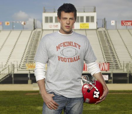 หนุ่ม Cory Monteith หรือFinn Hudsonใน glee