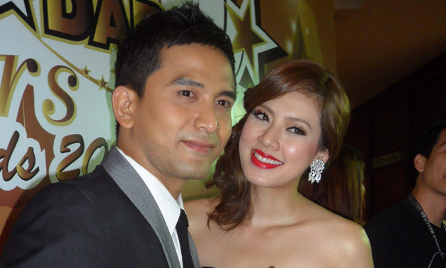 รวมบรรดาคู่รักทรหด...คบกันมาหลายปี(เมื่อไหร่จะแต่งว้อยยย)