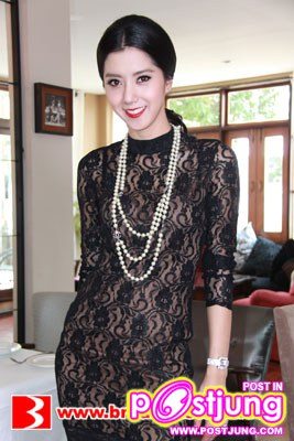 คุณเด่นจันทร์ ดอกส้มสีทอง